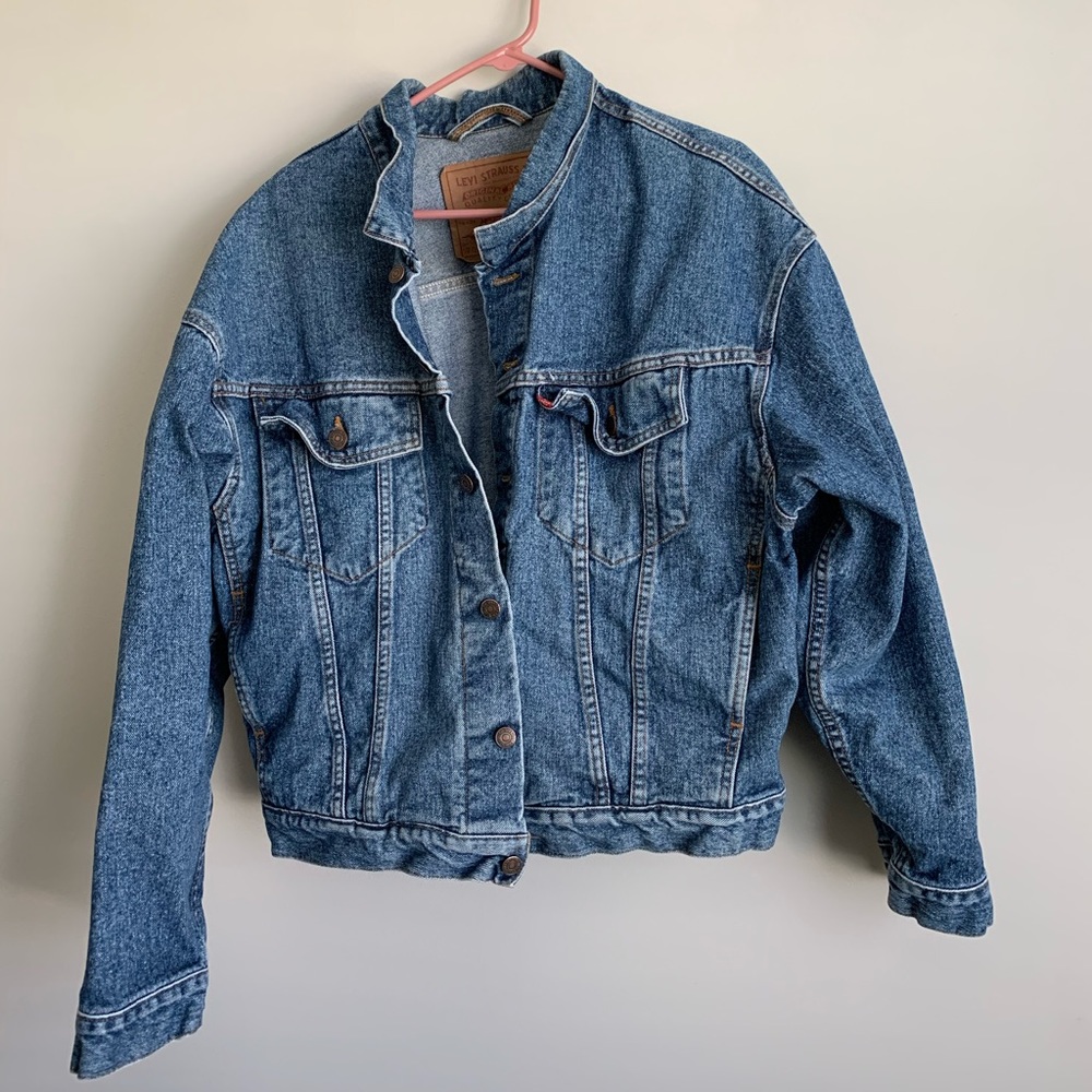 Levi jean jacket Large